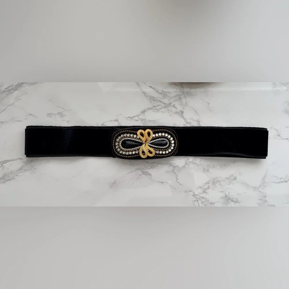 Charmant Beverly Hills Black velvet stretch belt & black, gold & crystal buckle - Picture 2 of 8